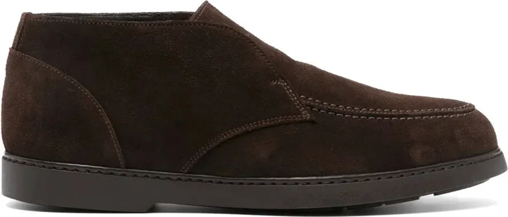 Chukka boots