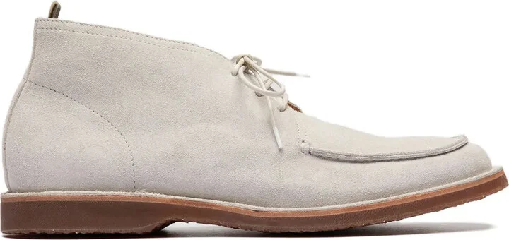 Chukka boots