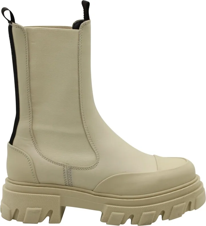 Chunky Ankle Boots in Cream Leather