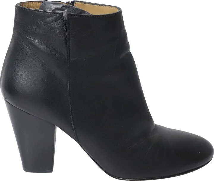 Chunky Mid-Heel Ankle Boots in Black Leather