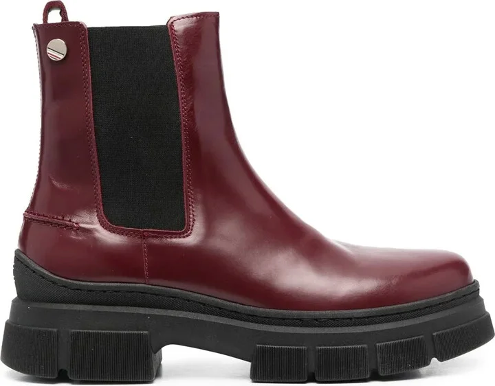chunky-sole leather Chelsea boots