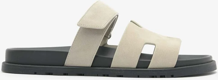 Chypre Sandals in Beige Esquise Suede