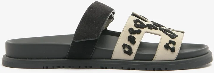Chypre Sandals in Beige Esquisse and Black Tufted Suede