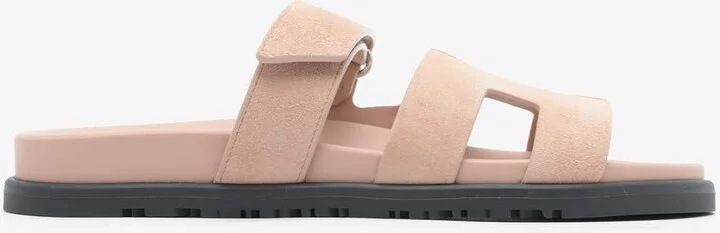 Chypre Sandals in Nude Suede