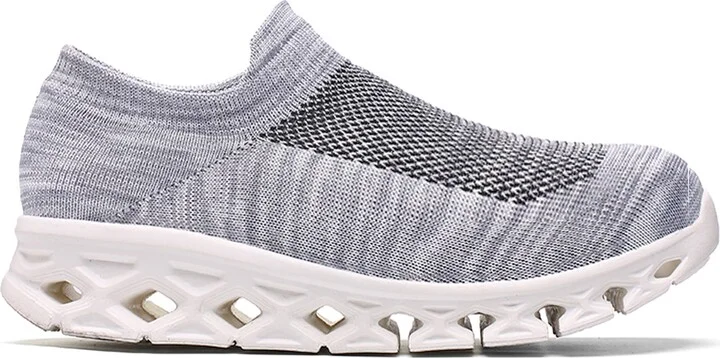 GREY FLY KNIT