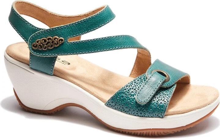 Cindy Sandal