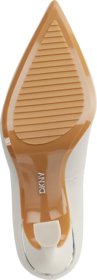 Cintha Pointed Toe Pump - Image 9