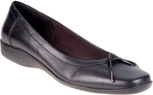 Circus NY by Sam Edelman Women's Dia Chelsea Boot