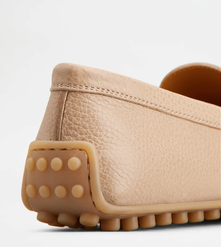 City Gommino Driving Shoes in Leather - Image 5