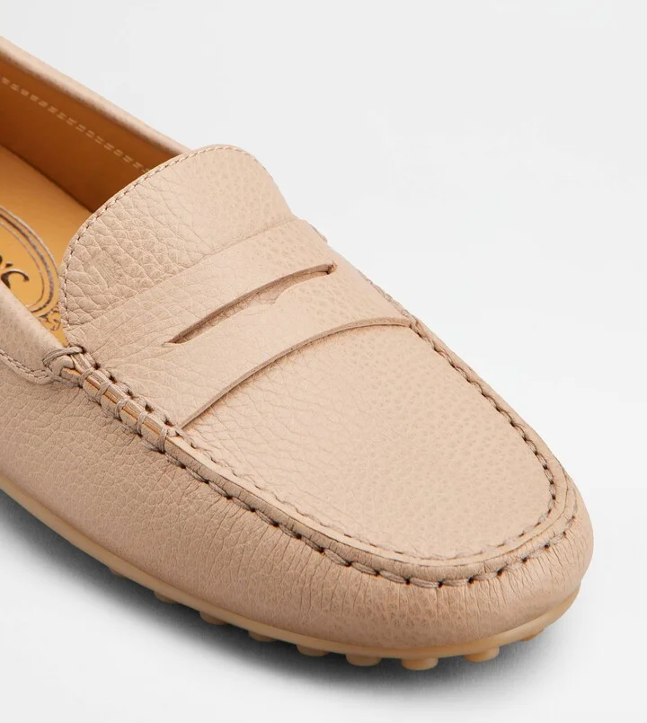 City Gommino Driving Shoes in Leather - Image 6
