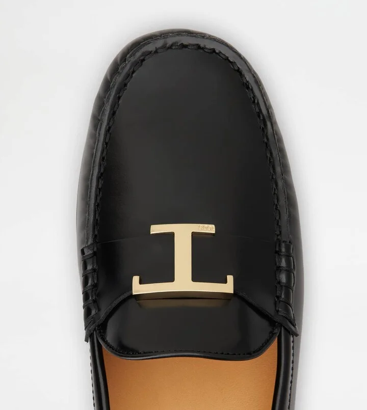 City Gommino Driving Shoes in Leather - Image 5