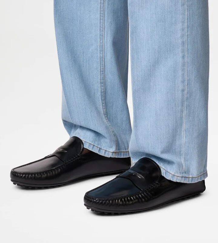 City Gommino Driving Shoes in Leather - Image 8