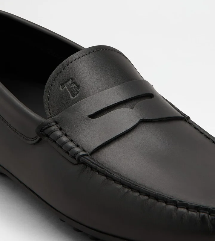 City Gommino Driving Shoes in Leather - Image 6