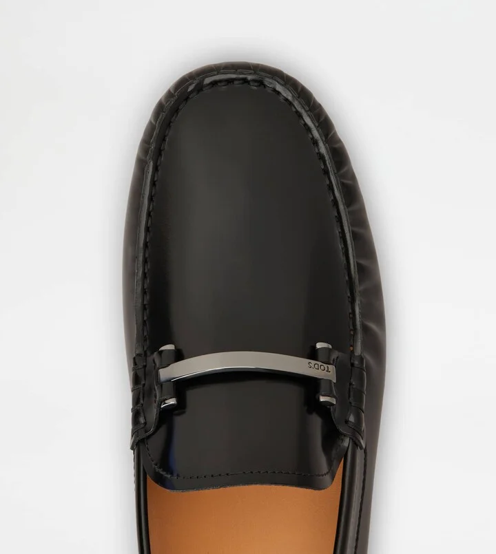 City Gommino Driving Shoes in Leather - Image 5