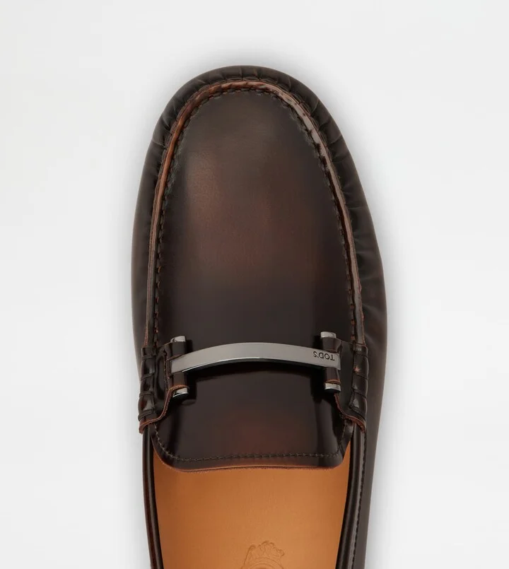 City Gommino Driving Shoes in Leather - Image 5