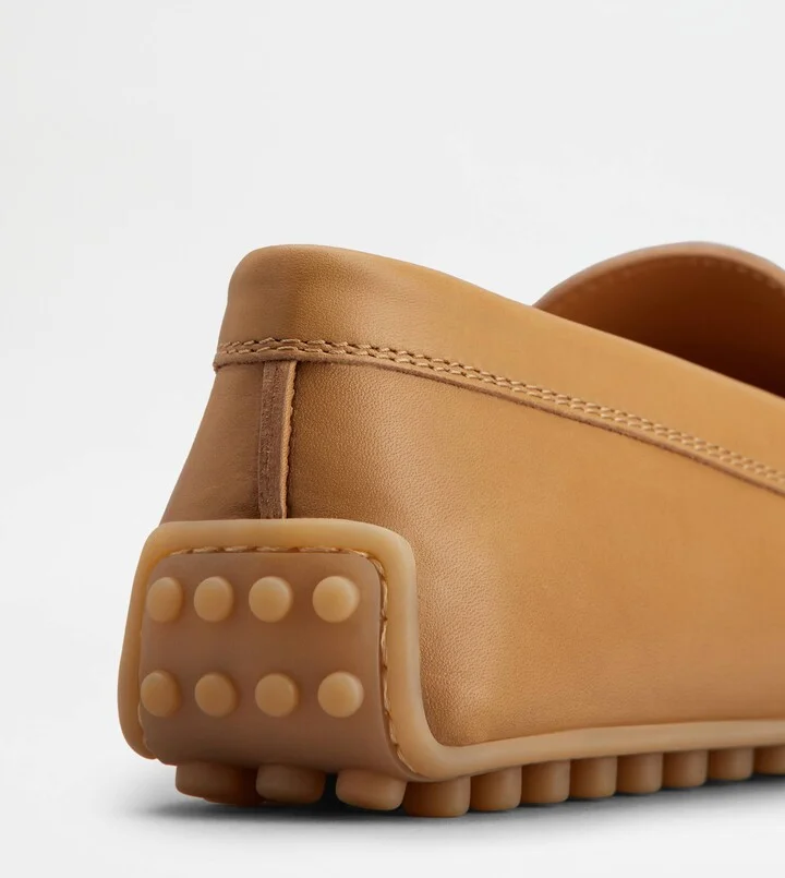 City Gommino Driving Shoes in Leather - Image 5