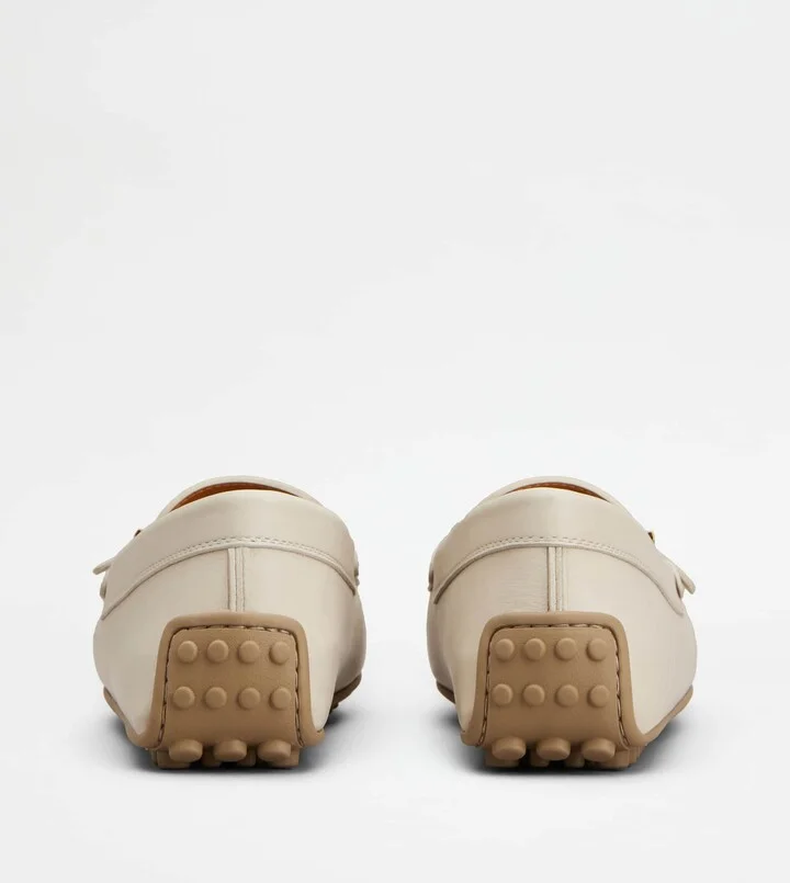 City Gommino Driving Shoes in Leather - Image 3