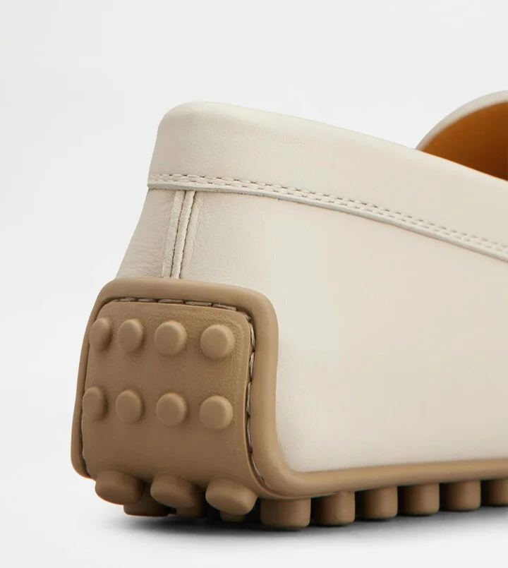 City Gommino Driving Shoes in Leather - Image 5