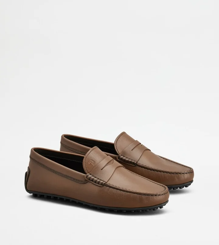 City Gommino Driving Shoes in Leather - Image 2