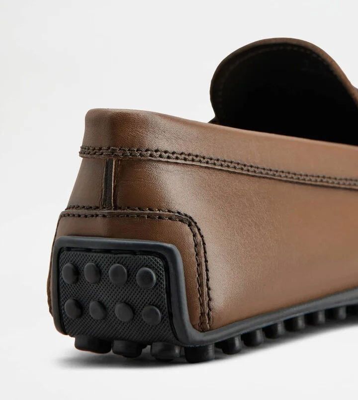 City Gommino Driving Shoes in Leather - Image 5