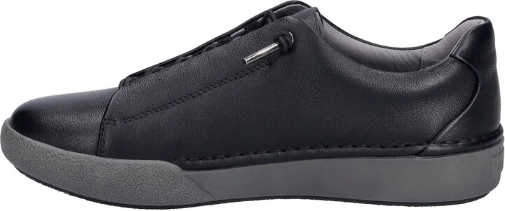 Claire 24 Sneaker - Image 7