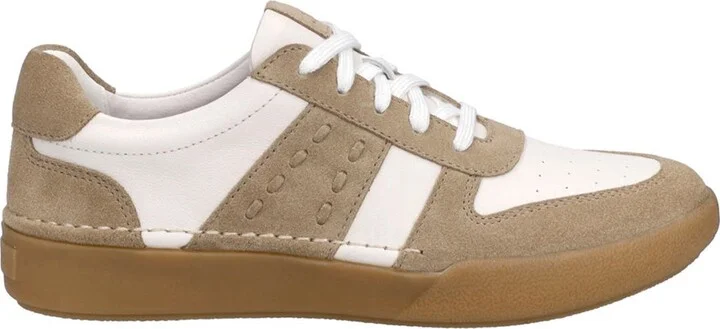 Claire 27 Sneaker - Image 4