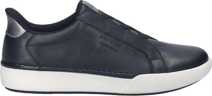 Claire 33 Sneaker - Image 2