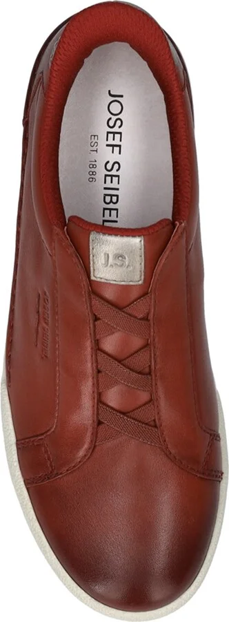 Claire 33 Sneaker - Image 10