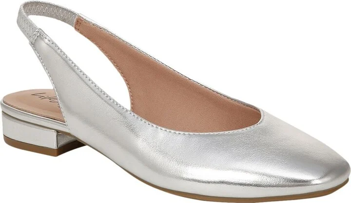 Claire Flat
