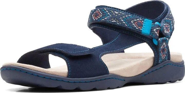 Clarks Amanda Step Flat Sandal