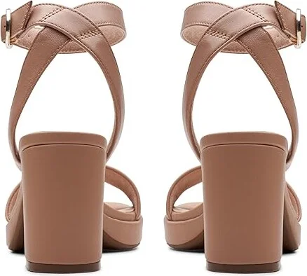 Clarks AmbyrLyn Bay Women's Sandals Warm Beige Leather : 10 B - Medium, Leather/Rubber - Image 4