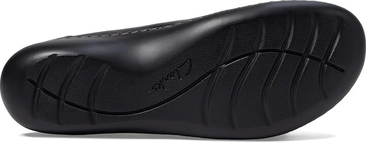 Clarks Ashland Bubble Women's Slip on Shoes Black : 5.5 B - Medium, Leather - Image 4