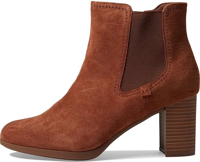 Clarks Bayla Rose Women's Boots Tan Suede : 8 B - Medium, Rubber/Suede/Textile - Image 5
