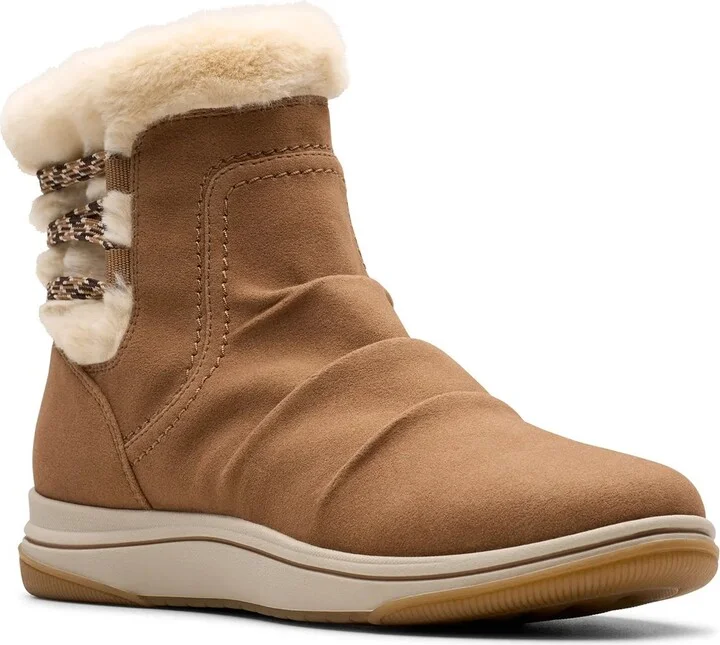 Clarks Breeze Cozy Boot