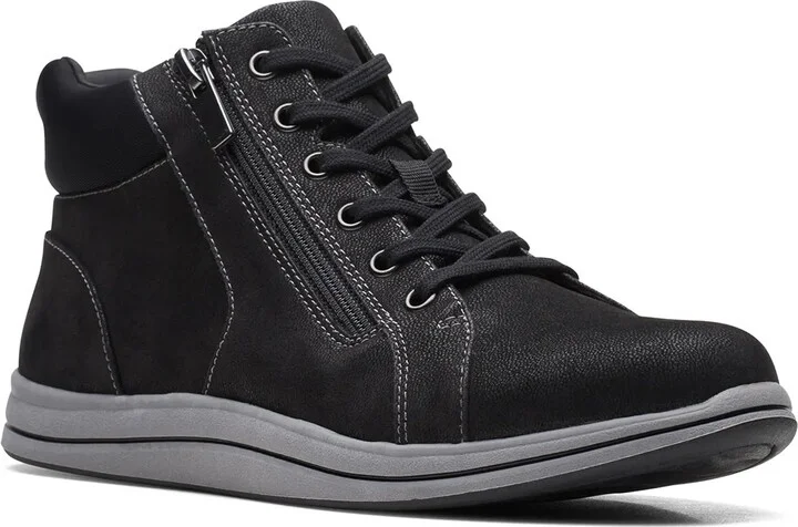 Clarks Breeze Glide Bootie