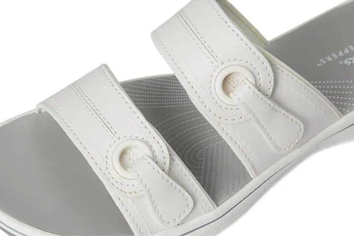 Clarks Breeze Maye Women's Sandals White Synthetic : 9 B - Medium - Image 7