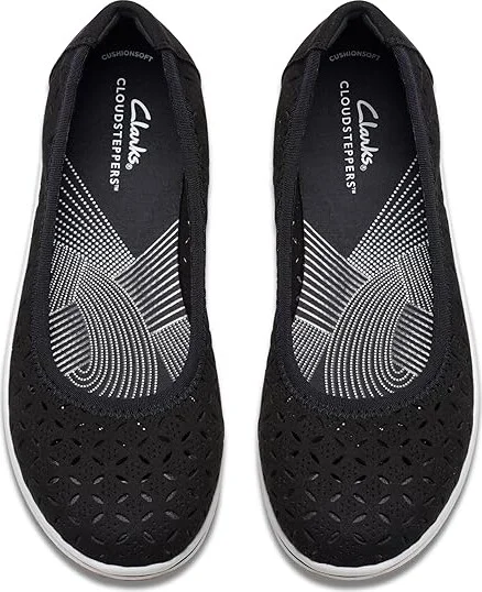 Clarks Breeze Roam Women's Flat Shoes Black Textile : 8 D - Wide, Polyester/Rubber - Image 2