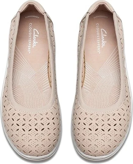 Clarks Breeze Roam Women's Flat Shoes Light Sand Textile : 9.5 B - Medium, Polyester/Rubber - Image 2