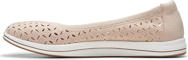 Clarks Breeze Roam Women's Flat Shoes Light Sand Textile : 9.5 B - Medium, Polyester/Rubber - Image 5