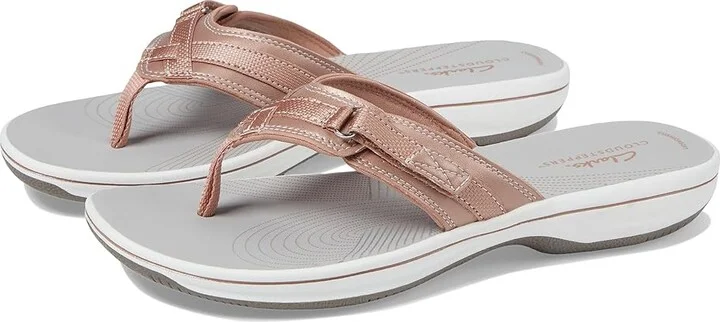 Clarks Breeze Sea Women's Sandals Rose Gold : 6 B - Medium, Synthetic