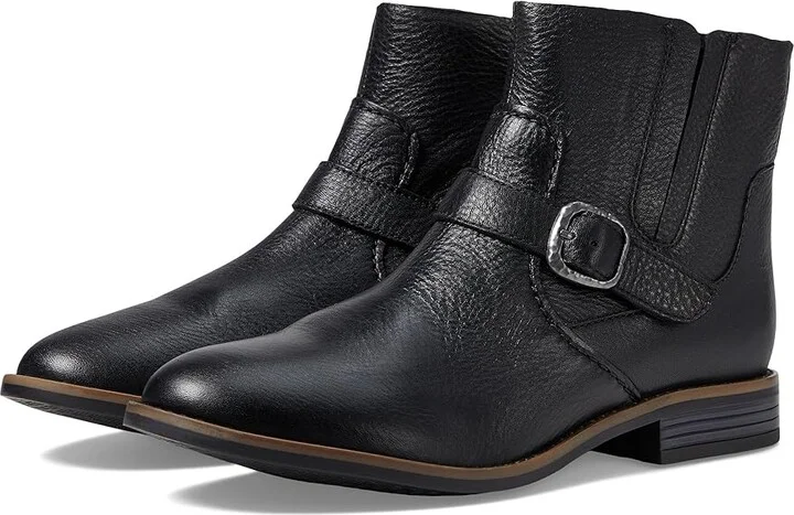 Clarks Camzin Loop Women's Boots Black Leather : 8.5 B - Medium