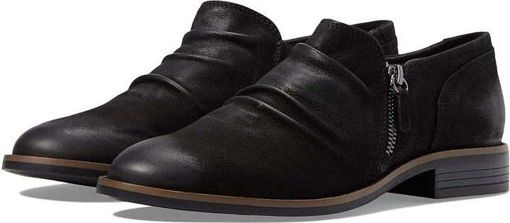Clarks Camzin Pace Women's Flat Shoes Black Nubuck : 7.5 D - Wide