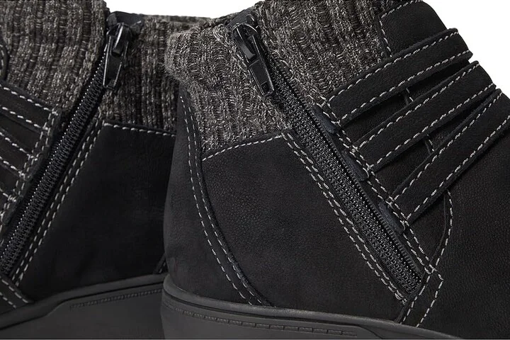Clarks Carleigh Lane Women's Boots Black Nubuck : 6 B - Medium, Leather/Rubber/Textile - Image 5