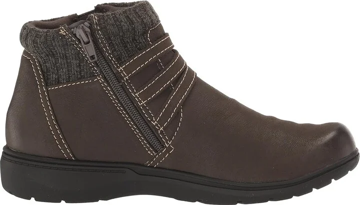 Clarks Carleigh Lane Women's Boots Dark Green Nubuck : 6.5 B - Medium, Leather/Rubber/Textile - Image 5