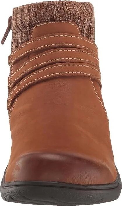 Clarks Carleigh Lane Women's Boots Dark Tan Nubuck : 6.5 B - Medium, Leather/Rubber/Textile - Image 4