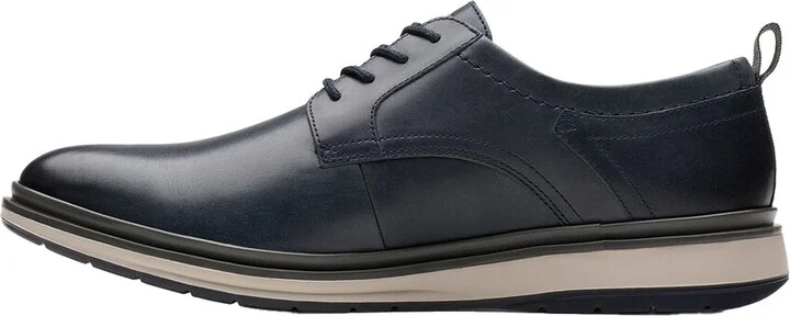Clarks Chantry Lo Leather Shoe - Image 2