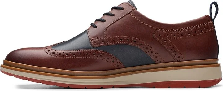Clarks Chantry Wing Leather Oxford - Image 2