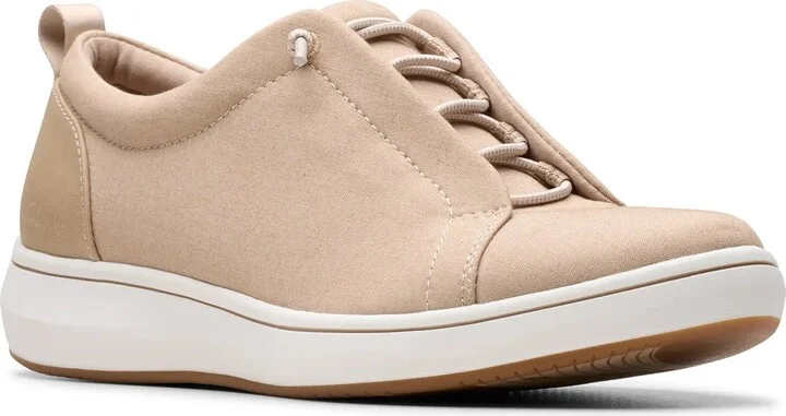 Clarks Cloudsteppers BreezeSky Sneaker