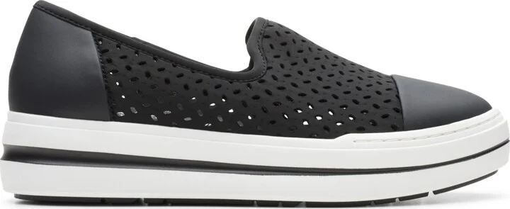 Clarks Cloudsteppers Women's Audreigh Star Slip-On Shoes - Image 2