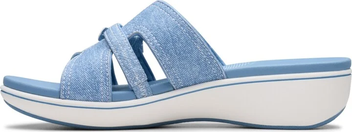 Clarks Cloudsteppers Women's Breeze Rae Mia Slip-On Flat Sandals - Image 3